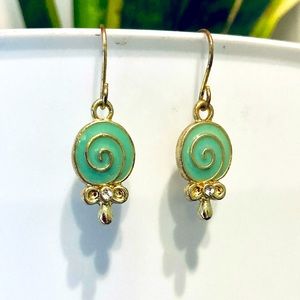 🎁 FREE with purchase or bundle 5/$10